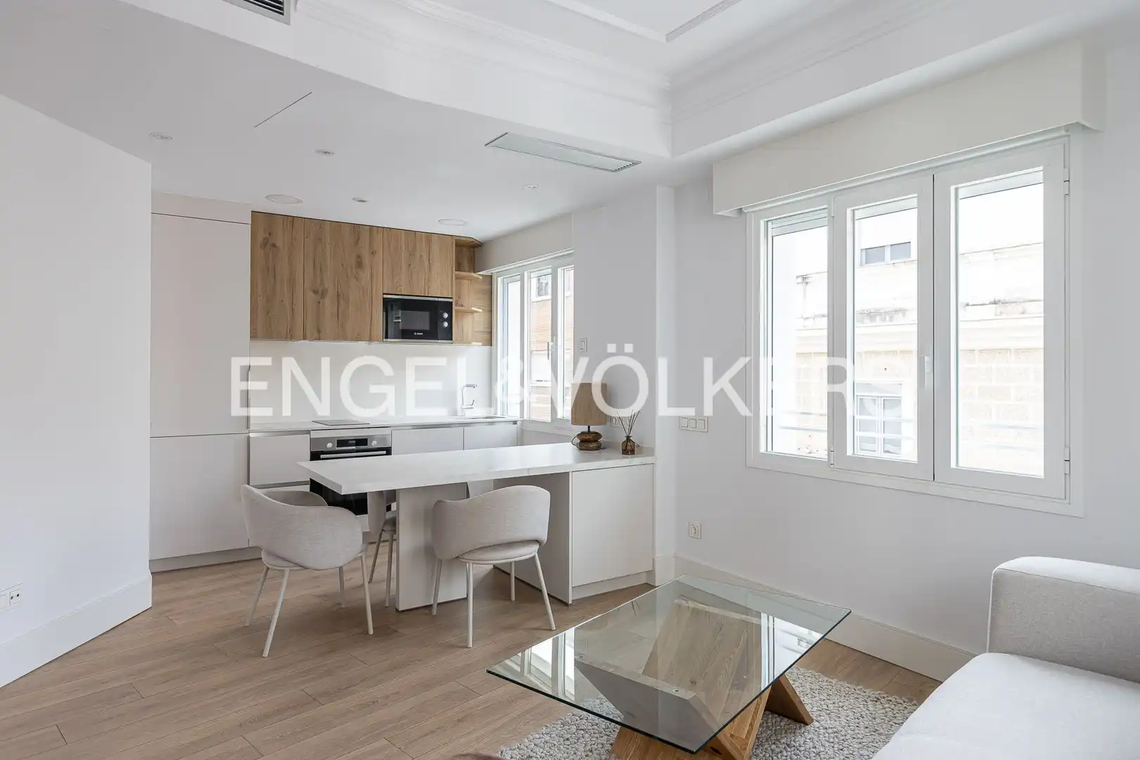 Wohnzimmer von Wohnung zur Miete in Madrid mit Klimaanlage, Heizung und Abstellraum