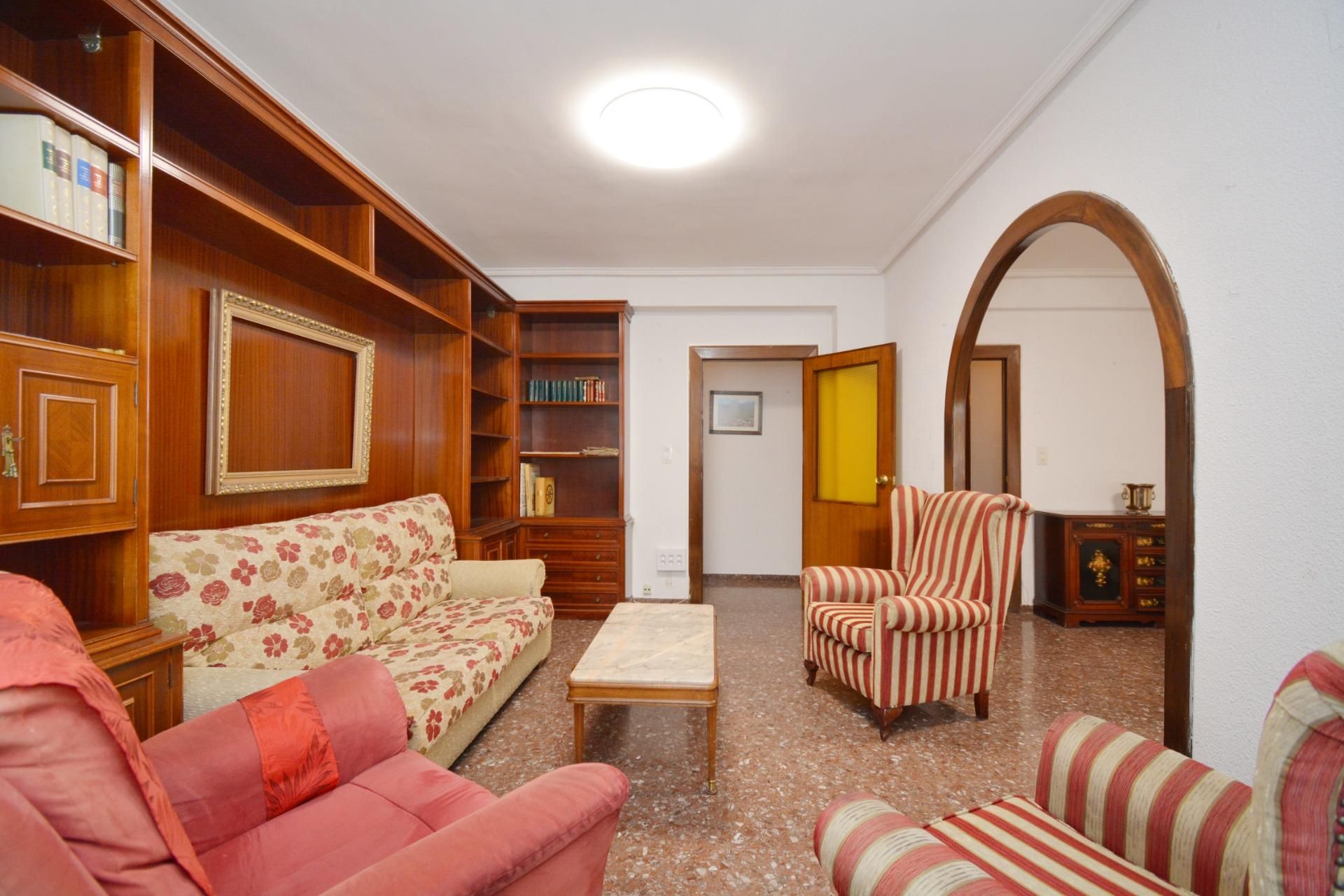 Living room of Flat for sale in  Zaragoza Capital  with Air Conditioner, Heating and Private garden