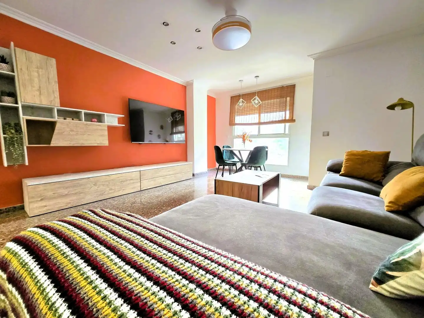 Sala de estar de Piso en venta en Torrent con Terraza, Trastero y Amueblado