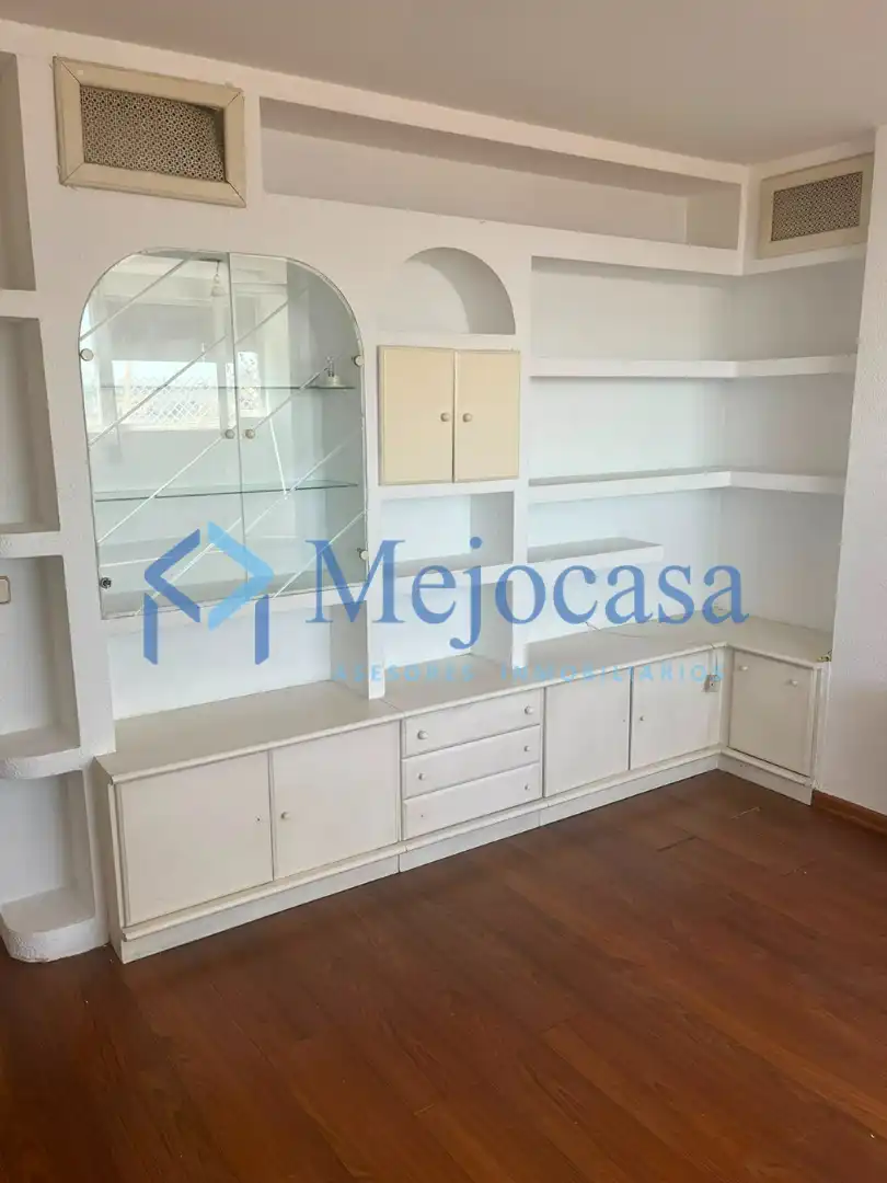 Sala d'estar de Pis en venda en Madrid amb Aire condicionat, Calefacció i Terrassa