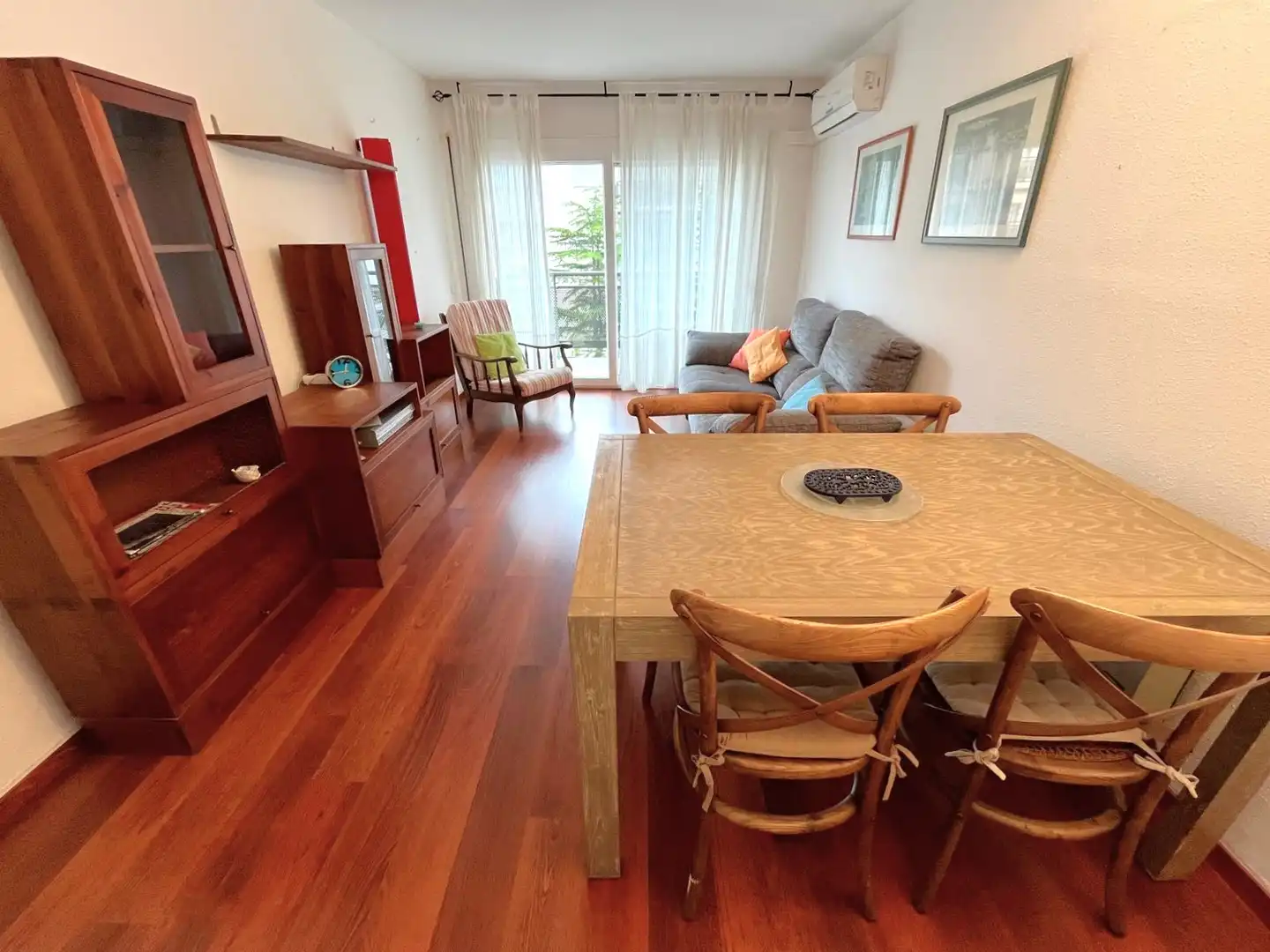 Sala de estar de Piso en venta en Palamós con Aire acondicionado, Calefacción y Parquet