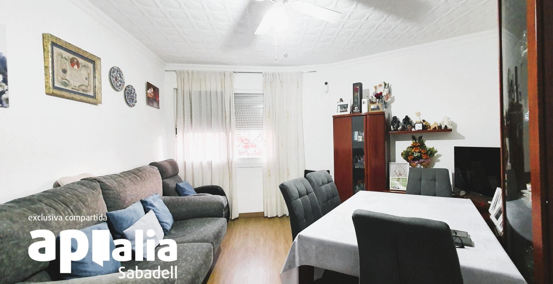 Bedroom of Flat for sale in Sabadell  with Parquet flooring