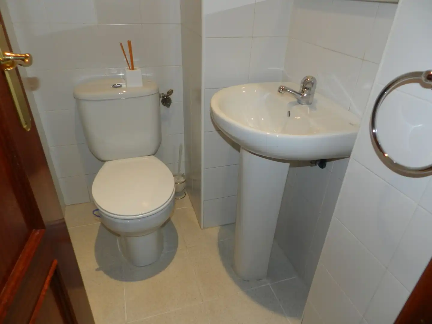 Bathroom of Flat for rent in Linares  with Air Conditioner, Heating and Furnished
