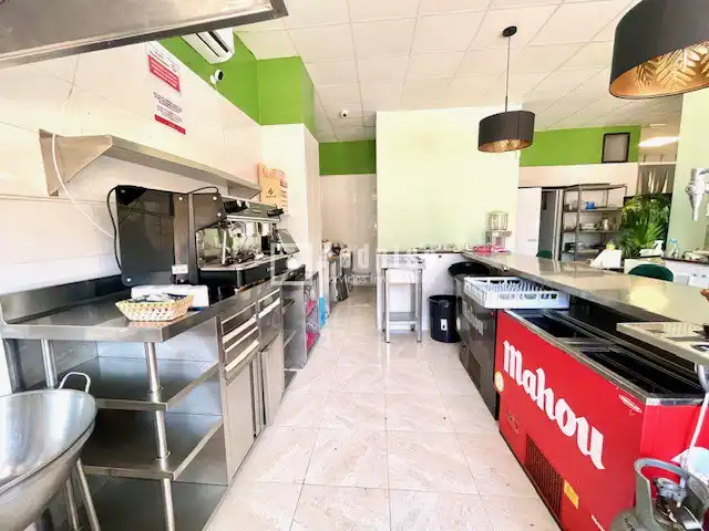 Cuina de Local en venda en Oropesa del Mar / Orpesa amb Aire condicionat i Alarma