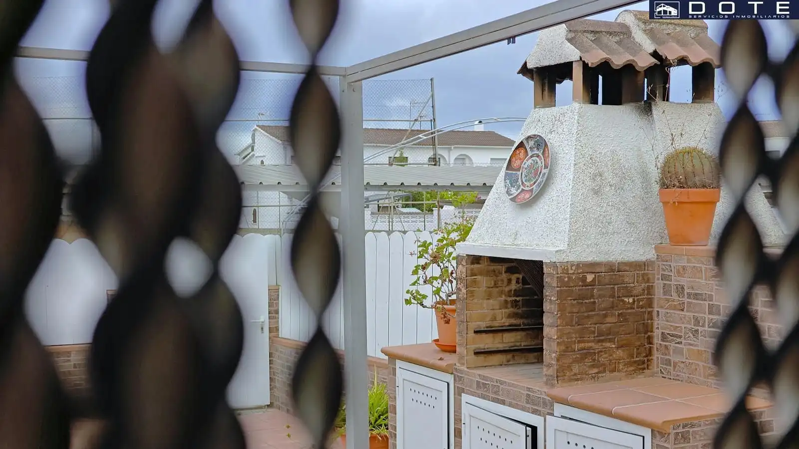 Casa adosada en venta en Creixell con Terraza, Trastero y Alarma