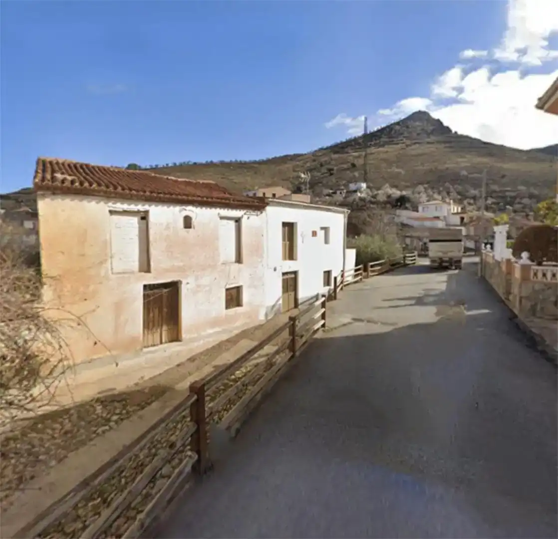 Vista exterior de Casa adosada en venda en Aldeire