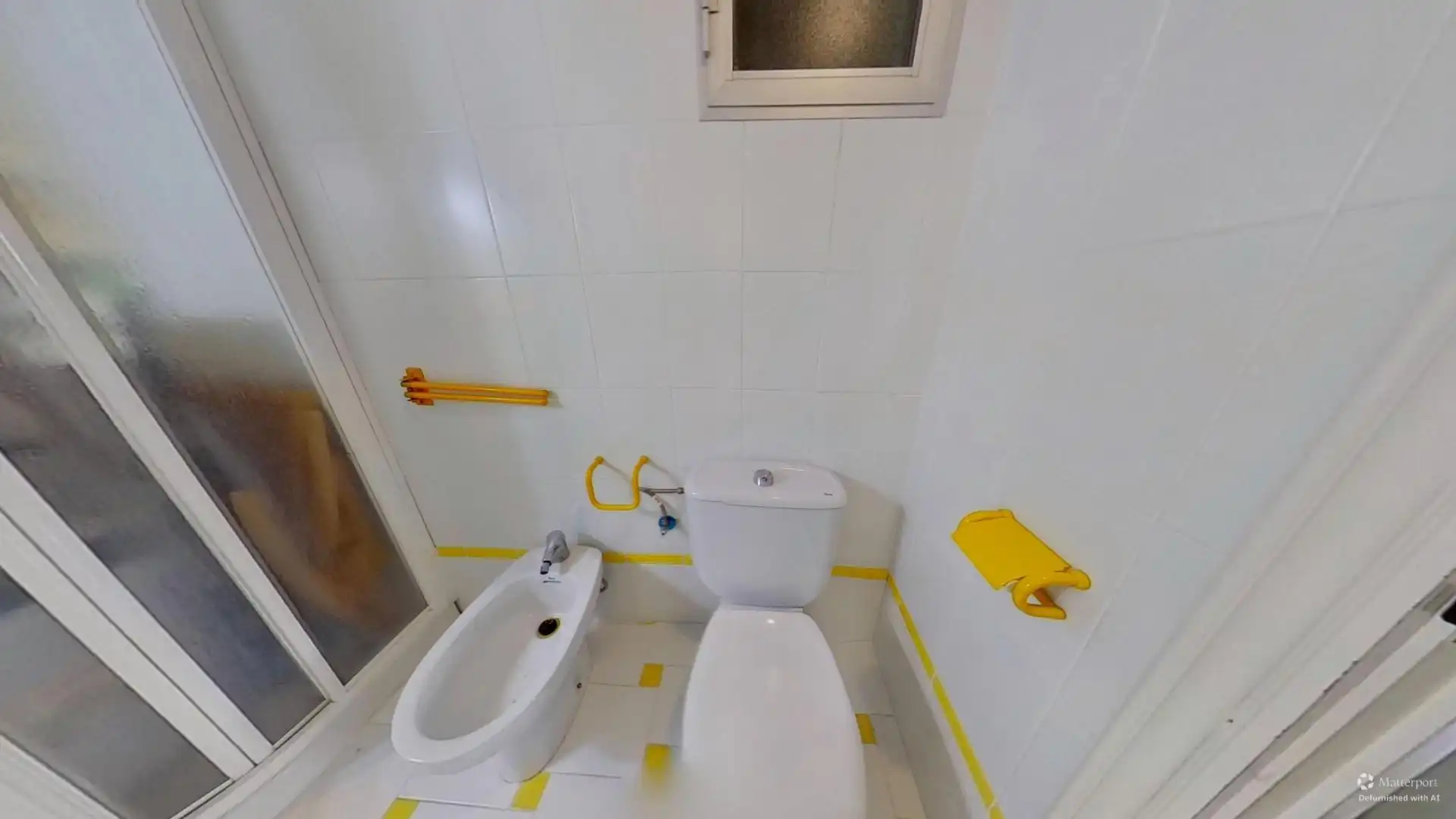 Bathroom of Flat for sale in Valencia  with Air Conditioner, Terrace and Storage room