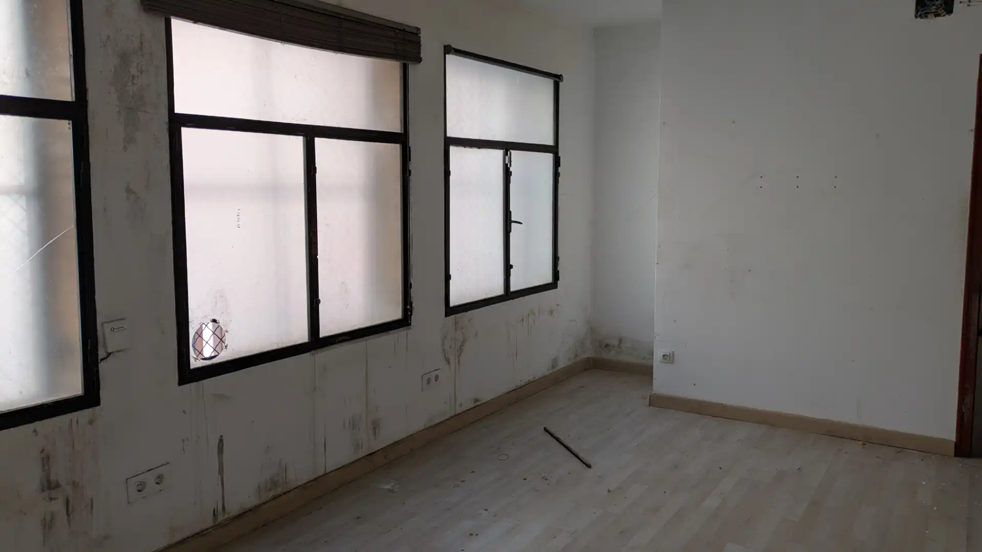 Nau industrial en venda en Barcelona amb Alarma