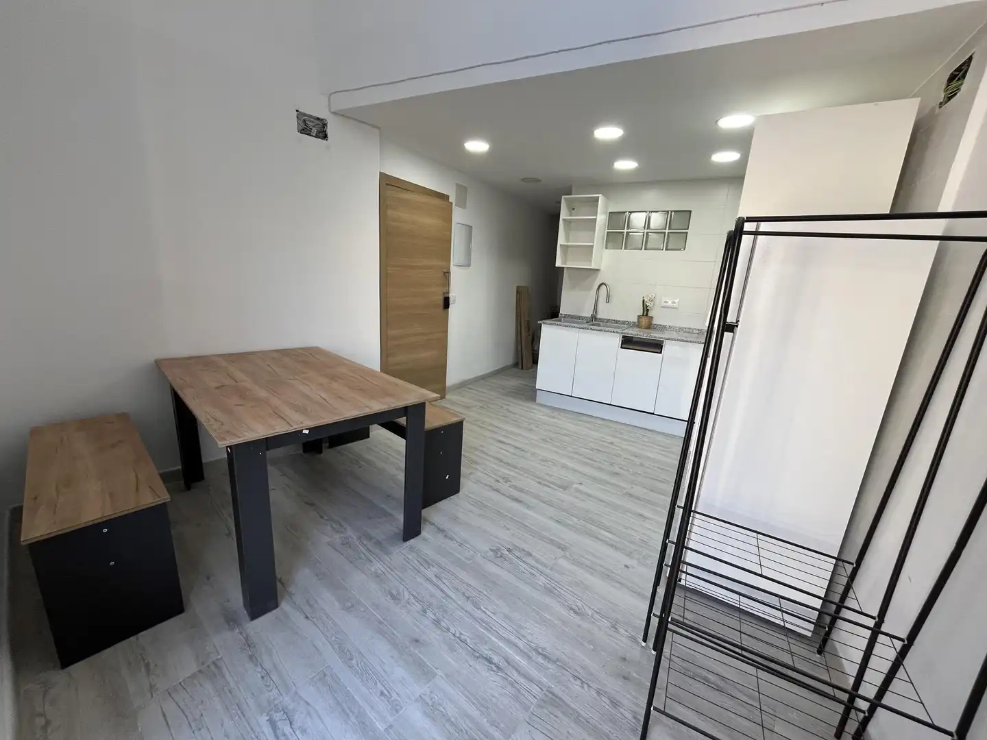 Flat with lift for sale in Centre, imagen 2