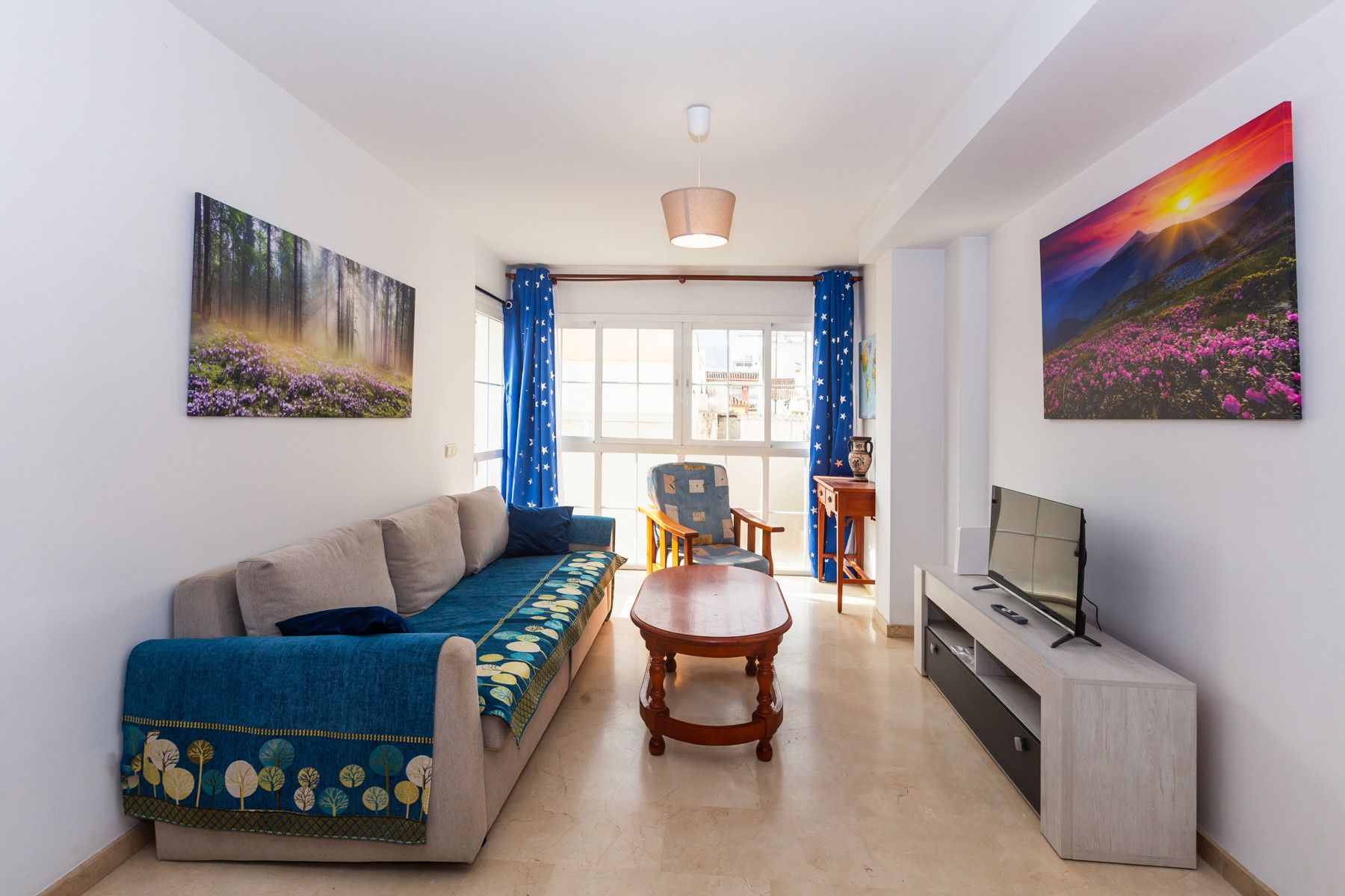 Sala d'estar de Pis en venda en Estepona amb Terrassa