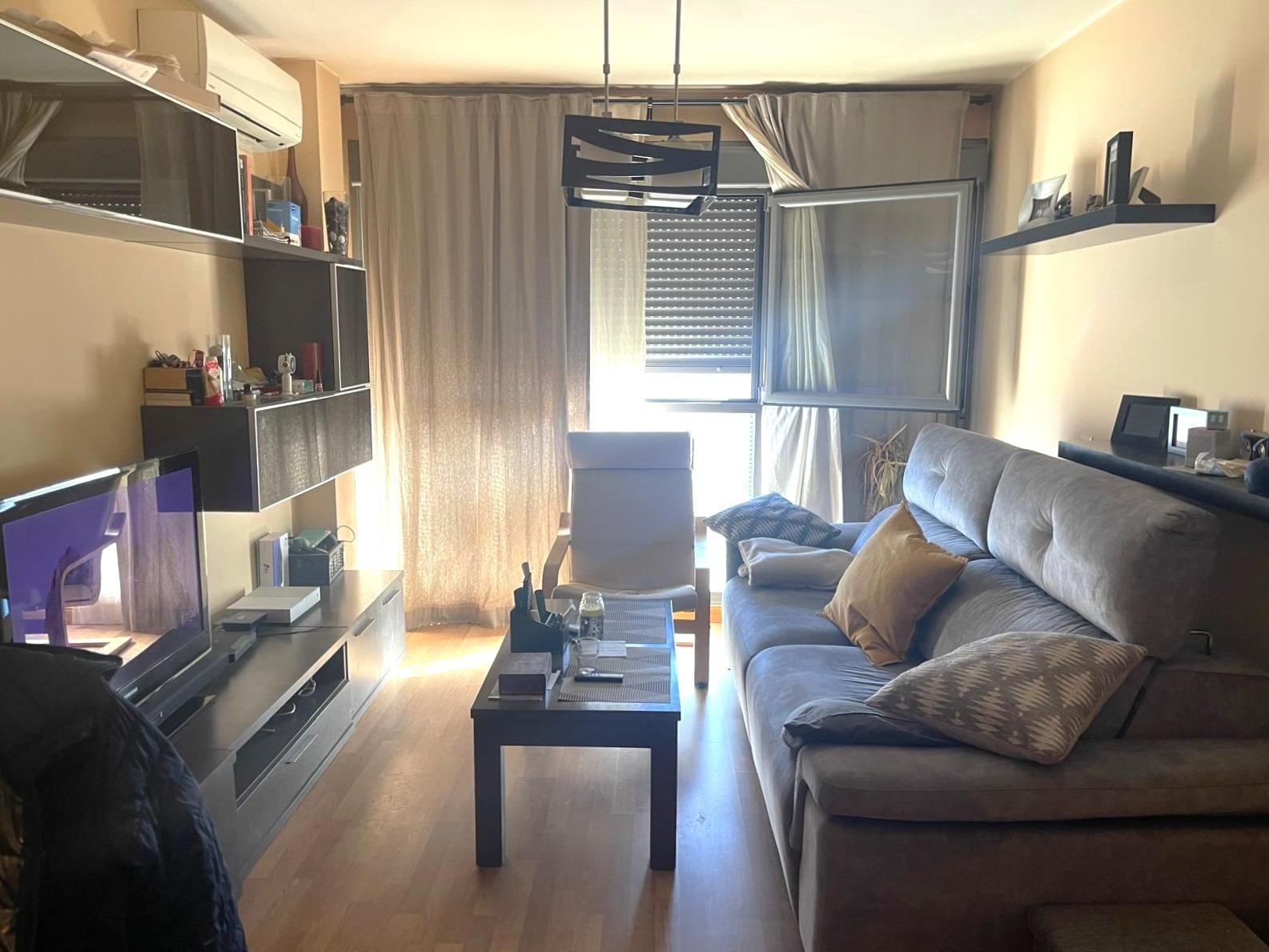 Sala de estar de Piso en venta en Alcobendas con Jardín privado y Piscina comunitaria