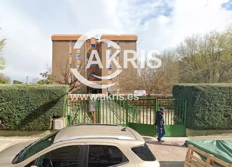 Individual for sale in Calle Palencia