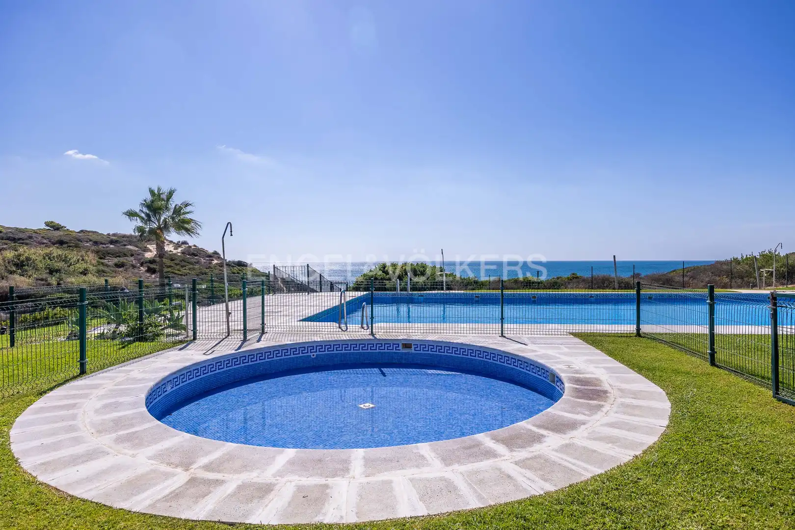 Piscina de Casa o xalet de lloguer en Conil de la Frontera amb Calefacció, Jardí privat i Terrassa