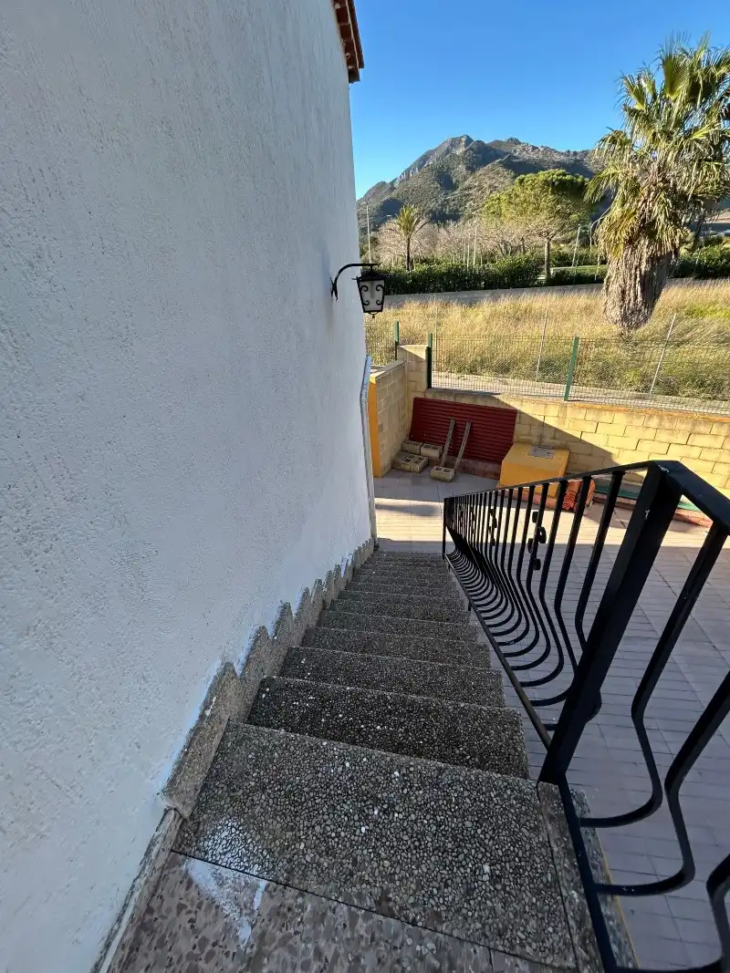 Vista exterior de Casa o xalet en venda en Gandia amb Aire condicionat, Jardí privat i Terrassa