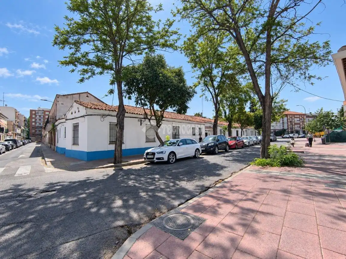 Vista exterior de Casa adosada en venta en Alcalá de Henares con Aire acondicionado y Trastero