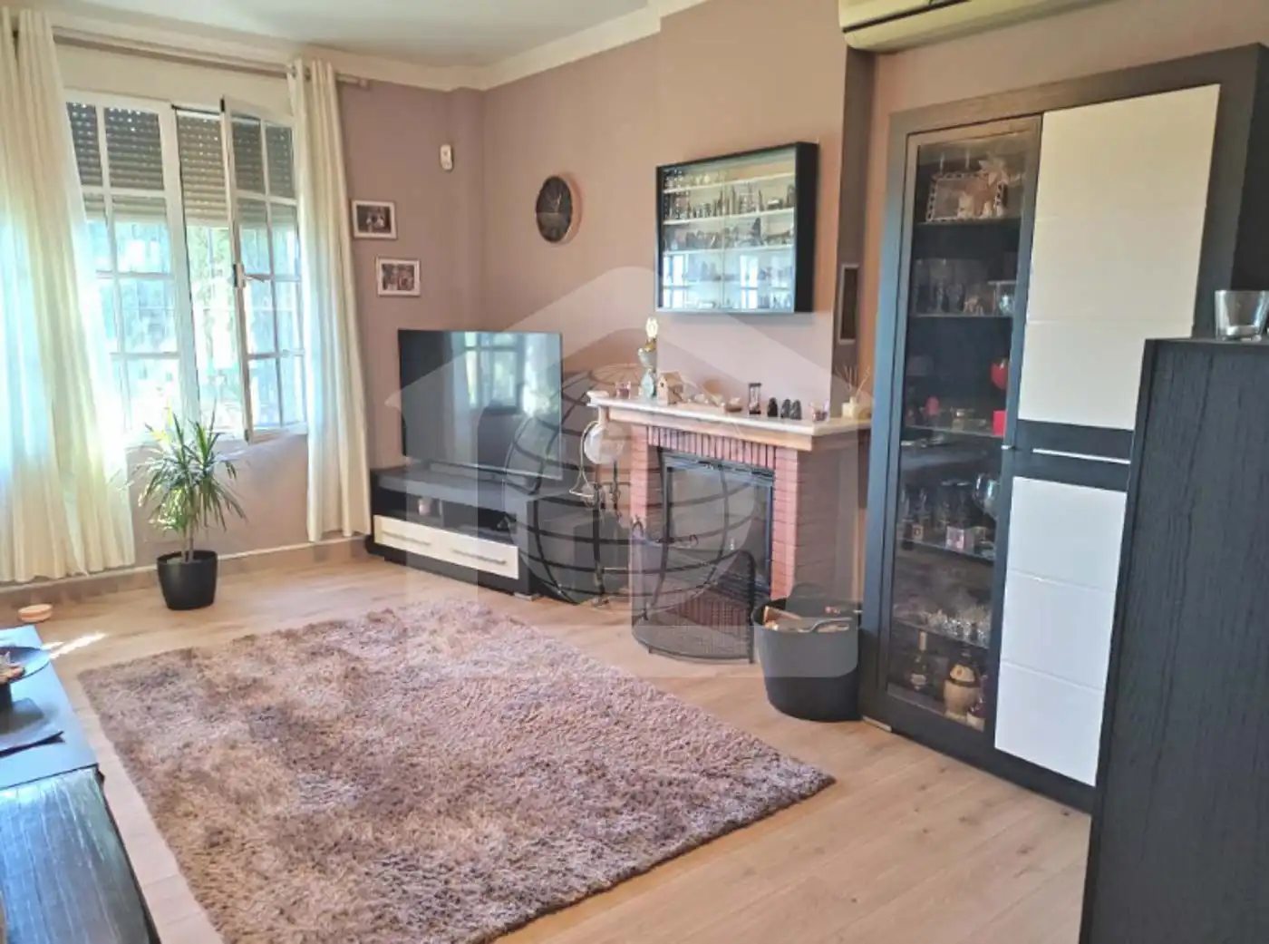 Sala d'estar de Casa o xalet en venda en Alhaurín de la Torre amb Aire condicionat, Jardí privat i Terrassa