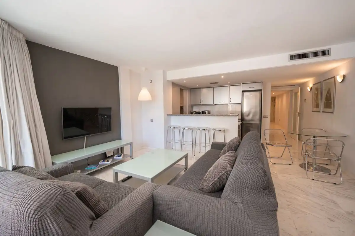 Sala d'estar de Pis de lloguer en Marina Botafoc - Platja de Talamanca