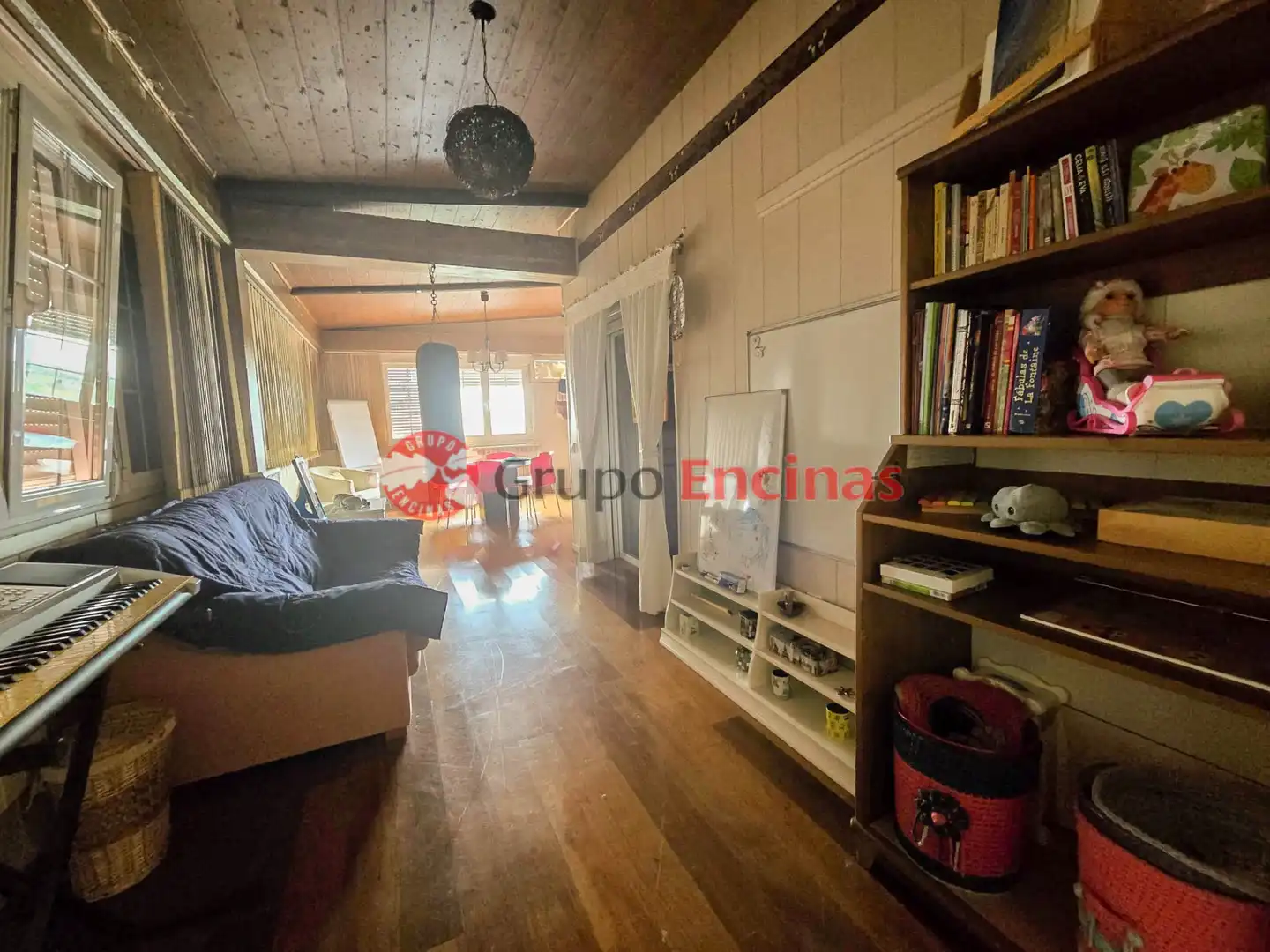 Sala de estar de Ático en venta en Parla con Aire acondicionado, Calefacción y Jardín privado