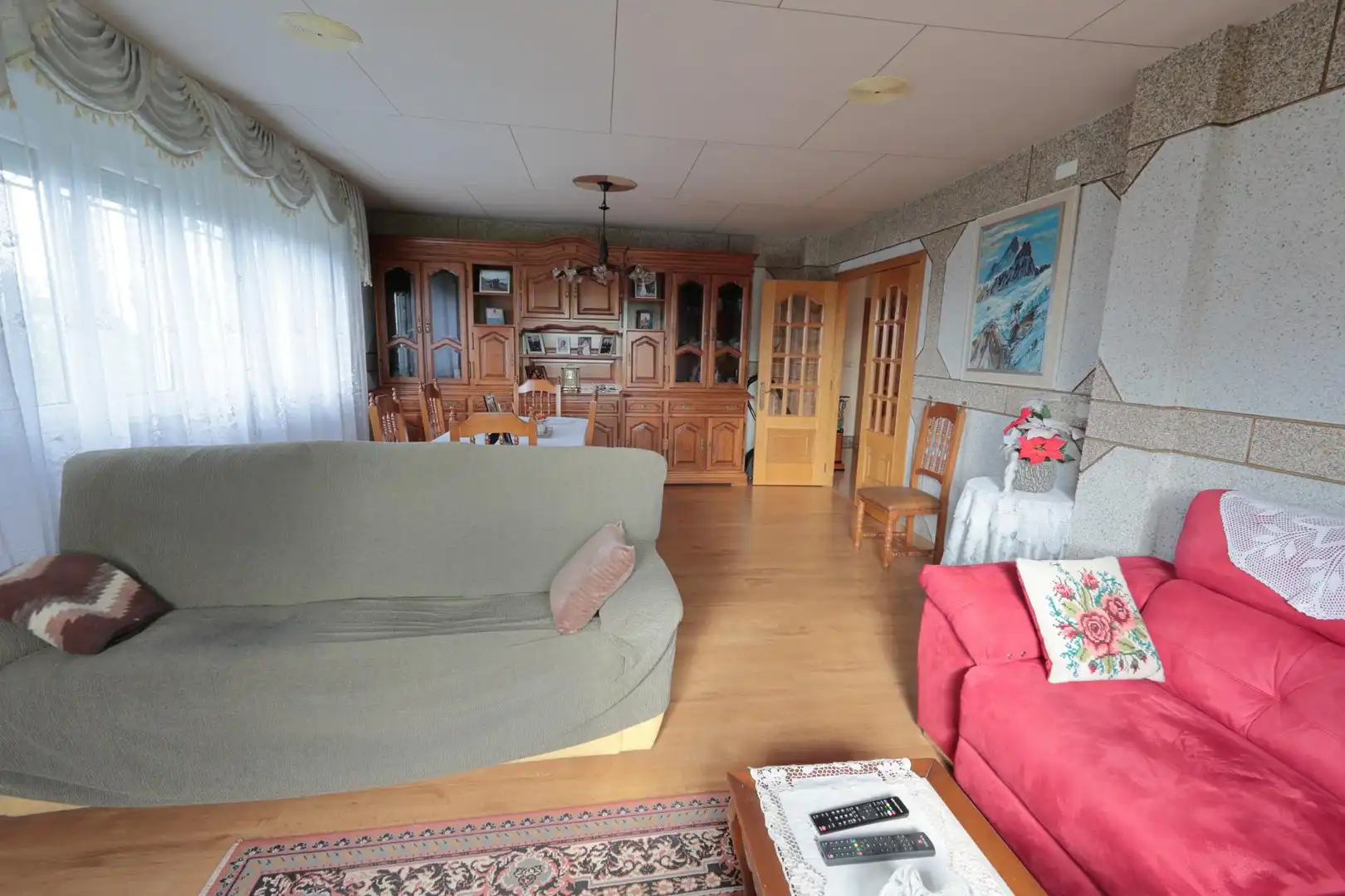 Sala de estar de Finca rústica en venta en Castropodame con Calefacción y Piscina