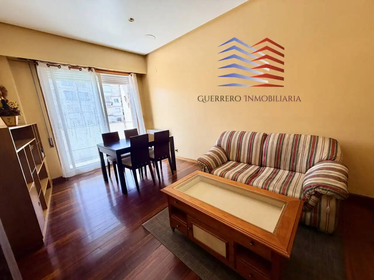 Vista exterior de Apartament de lloguer en Ourense Capital  amb Calefacció, Parquet i Terrassa