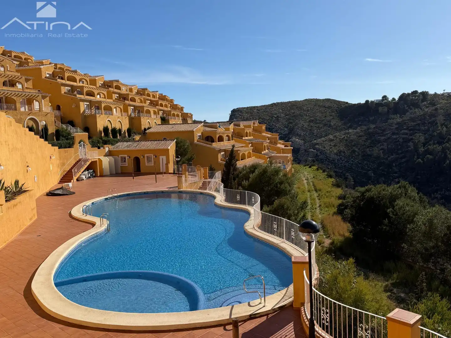 Piscina de Apartament en venda en Benitachell / El Poble Nou de Benitatxell amb Aire condicionat, Jardí privat i Terrassa