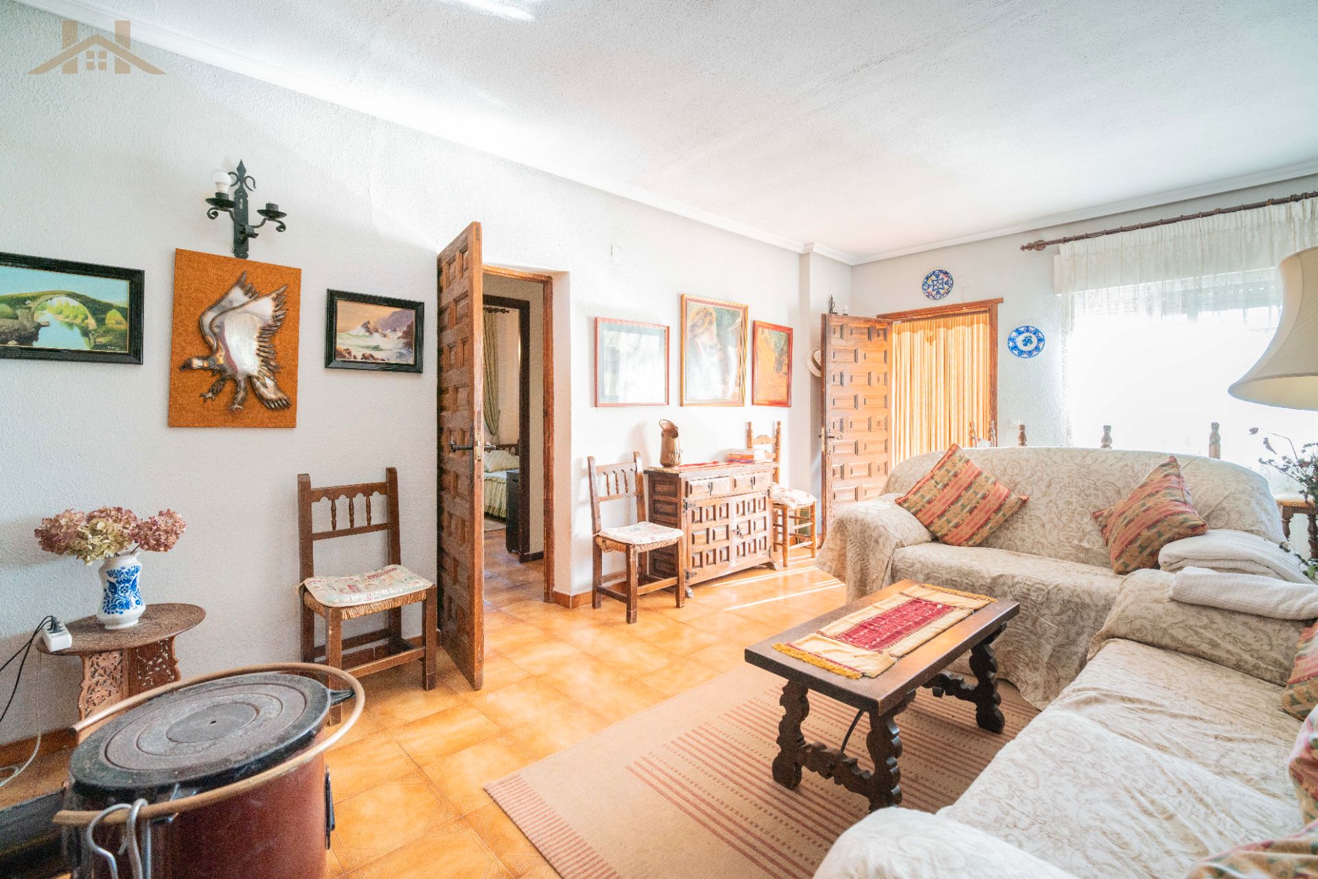 Sala de estar de Casa o chalet en venta en Villa del Prado con Jardín privado, Terraza y Piscina