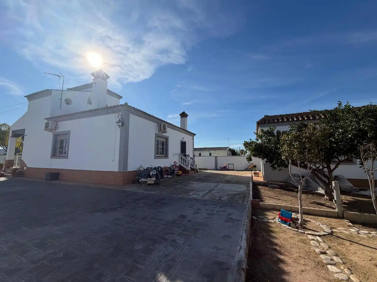 Vista exterior de Casa o chalet en venta en Chipiona con Aire acondicionado, Jardín privado y Piscina
