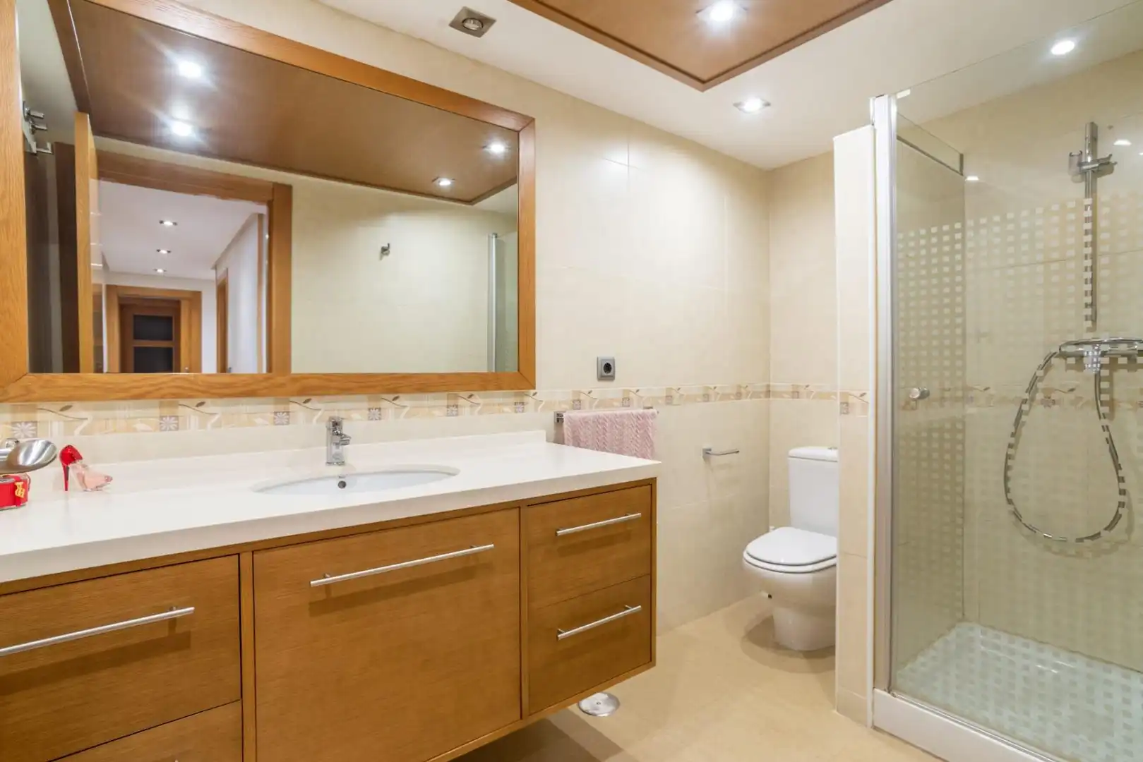 Bathroom of Flat for sale in Murcia  with Air Conditioner, Furnished and Balcony