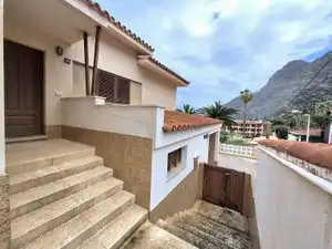 Exterior view of Houses for sale in San Cristóbal de la Laguna  with Private garden, Storage room and Swimming Pool