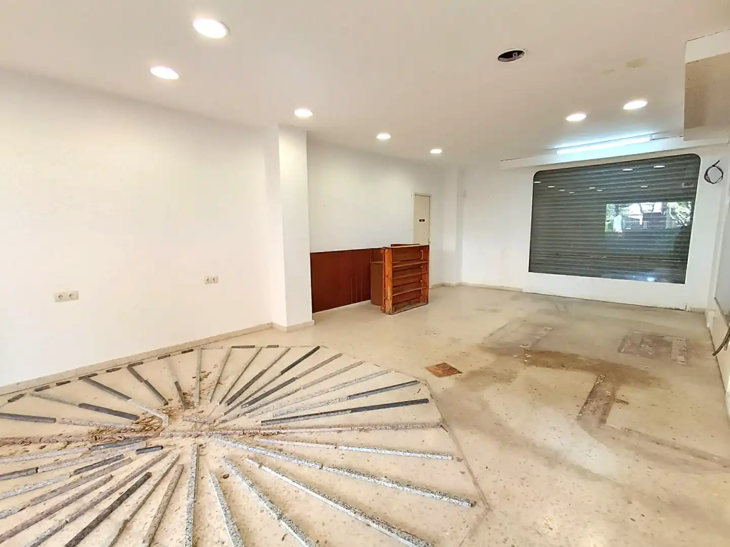 Commercial properties for sale in Martorell  with Air Conditioner