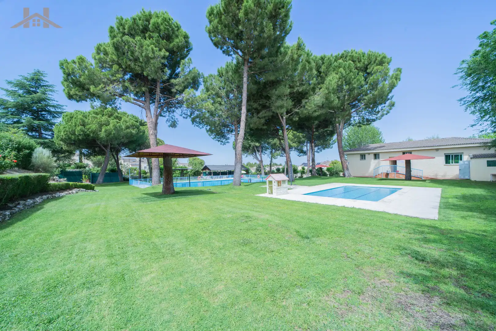 Piscina de Casa o chalet en venta en Rivas-Vaciamadrid con Aire acondicionado, Calefacción y Jardín privado
