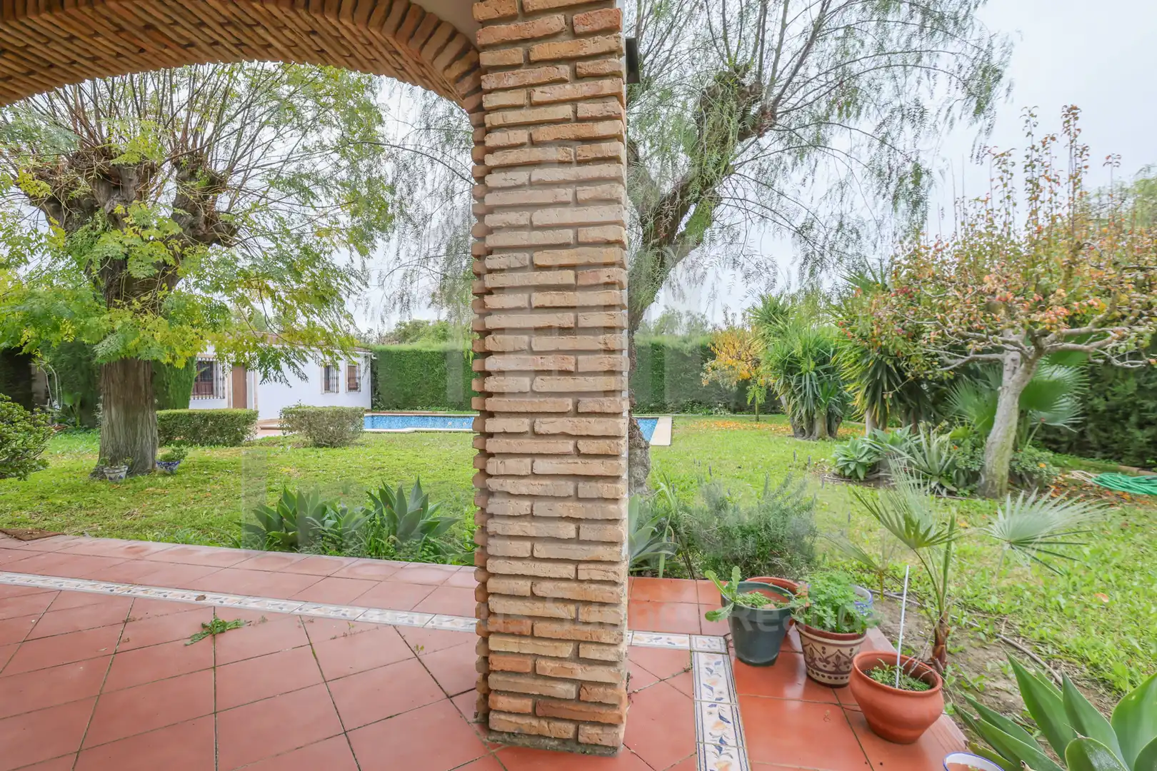 Garden of Houses for sale in Espartinas  with Air Conditioner, Heating and Private garden