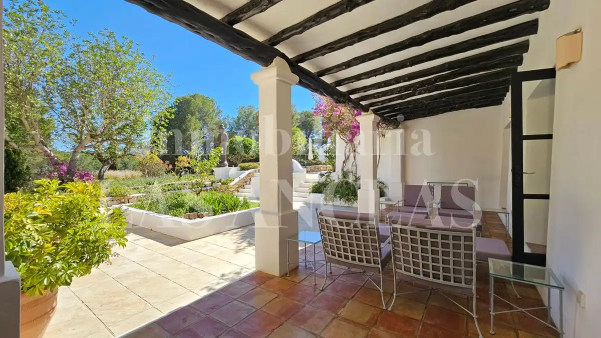 Jardí de Finca rústica en venda en Santa Eulària des Riu amb Aire condicionat, Calefacció i Terrassa
