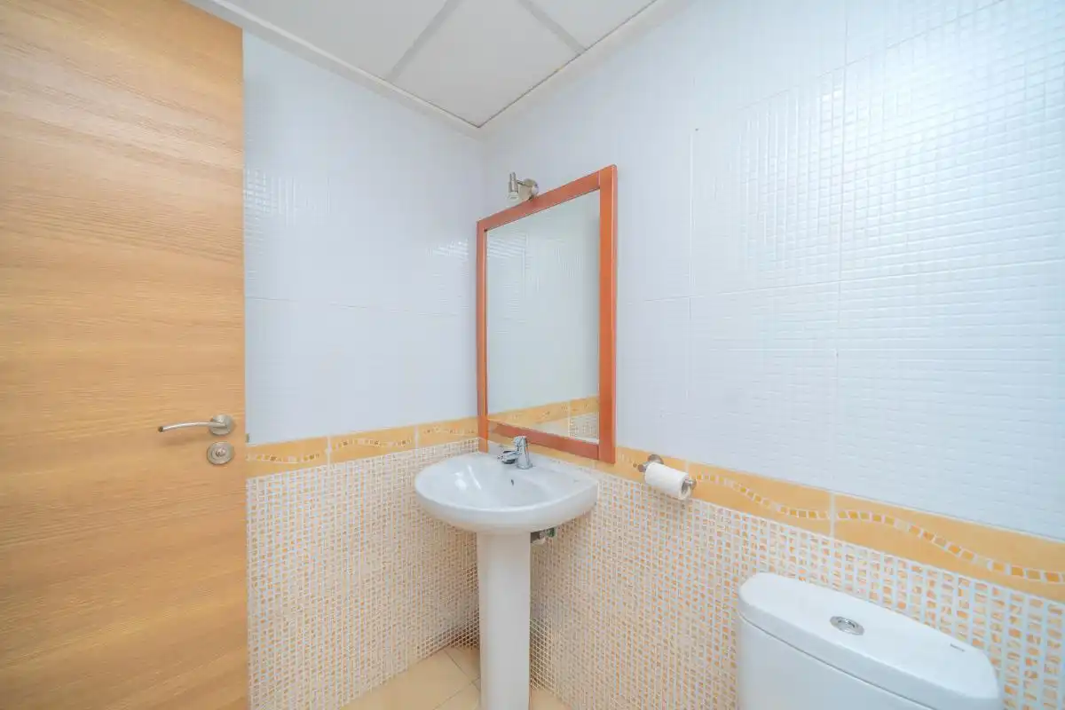 Bany de Casa adosada en venda en La Nucia amb Aire condicionat, Calefacció i Terrassa