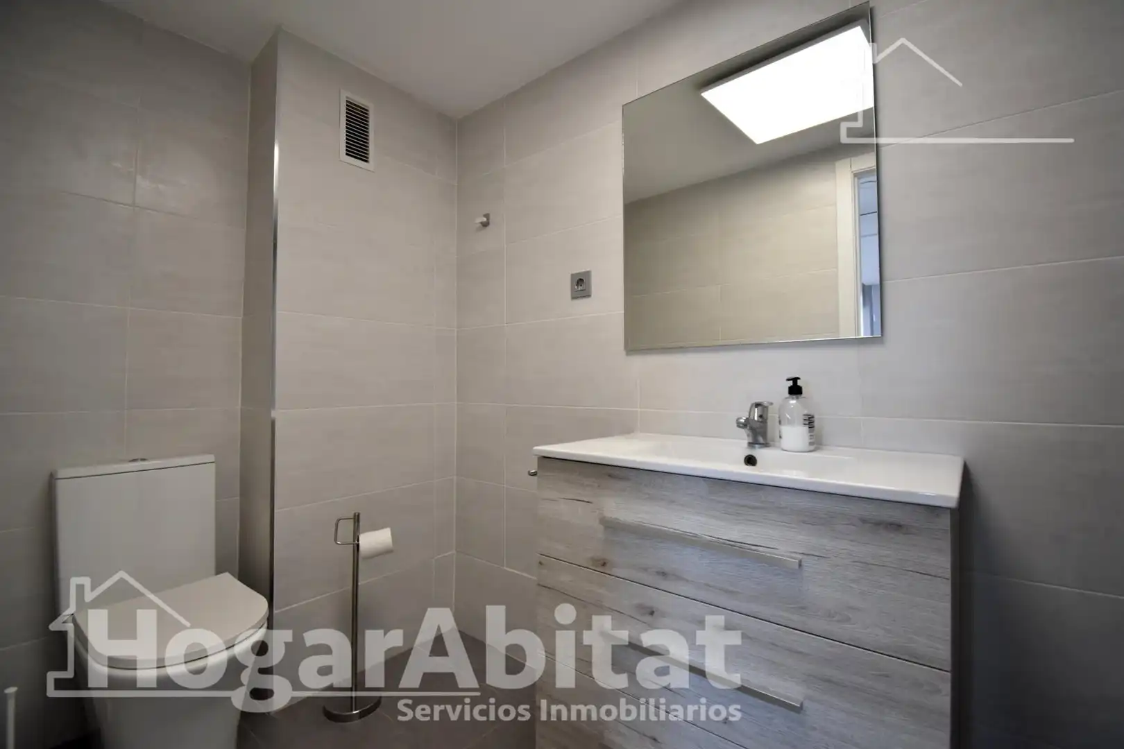 Bathroom of Flat for sale in Miramar  with Air Conditioner, Terrace and Balcony