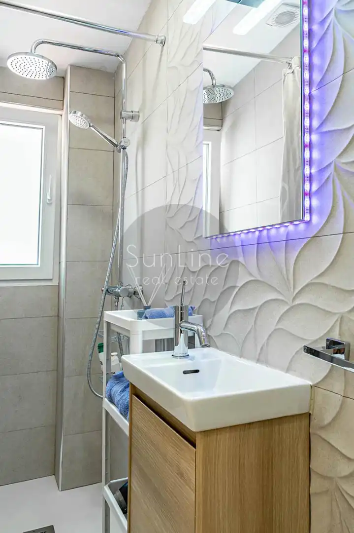 Badezimmer von Wohnung zum Verkauf in Valencia mit Klimaanlage, Möbliert und Balkon