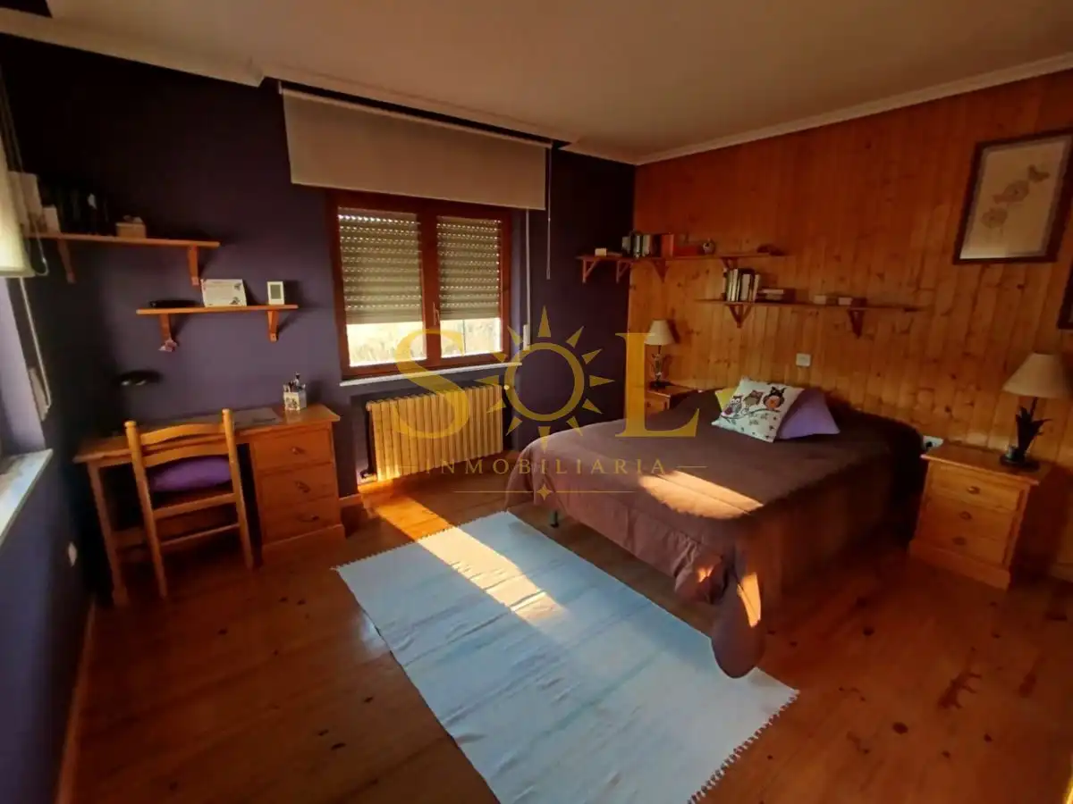Habitación de Casa o chalet en venta en Carrocera con Calefacción, Jardín privado y Terraza