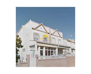 Vista exterior de Casa o xalet de lloguer en Torrevieja amb Aire condicionat i Terrassa