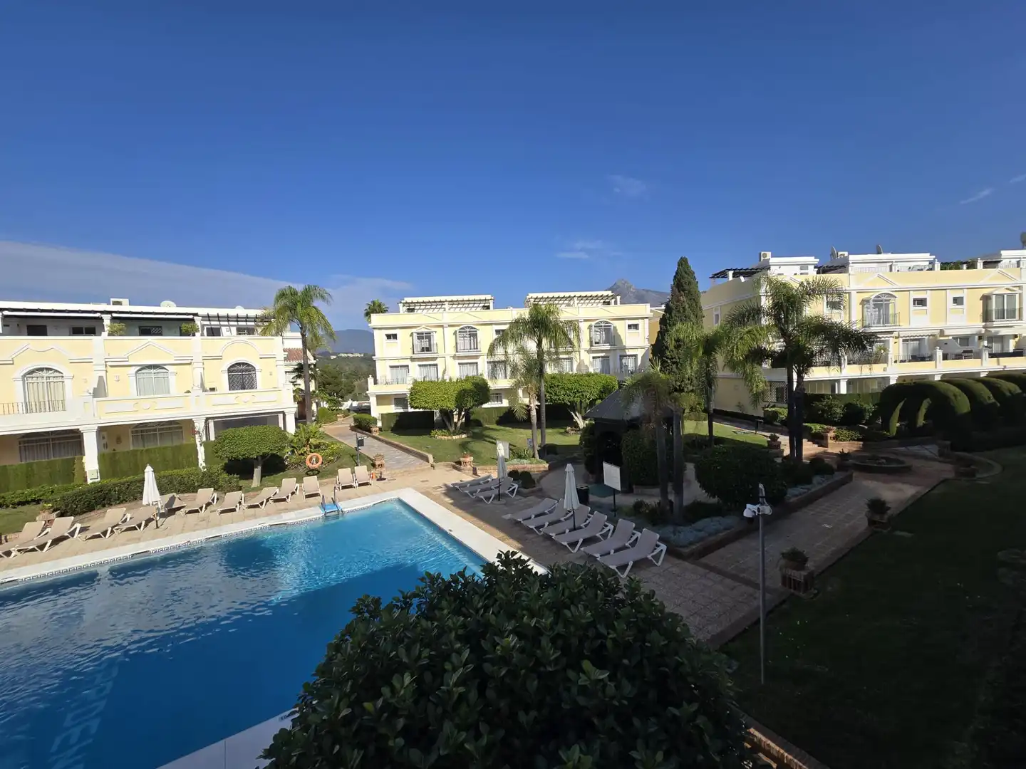 Außenansicht von Einfamilien-Reihenhaus zur Miete in Marbella mit Möbliert