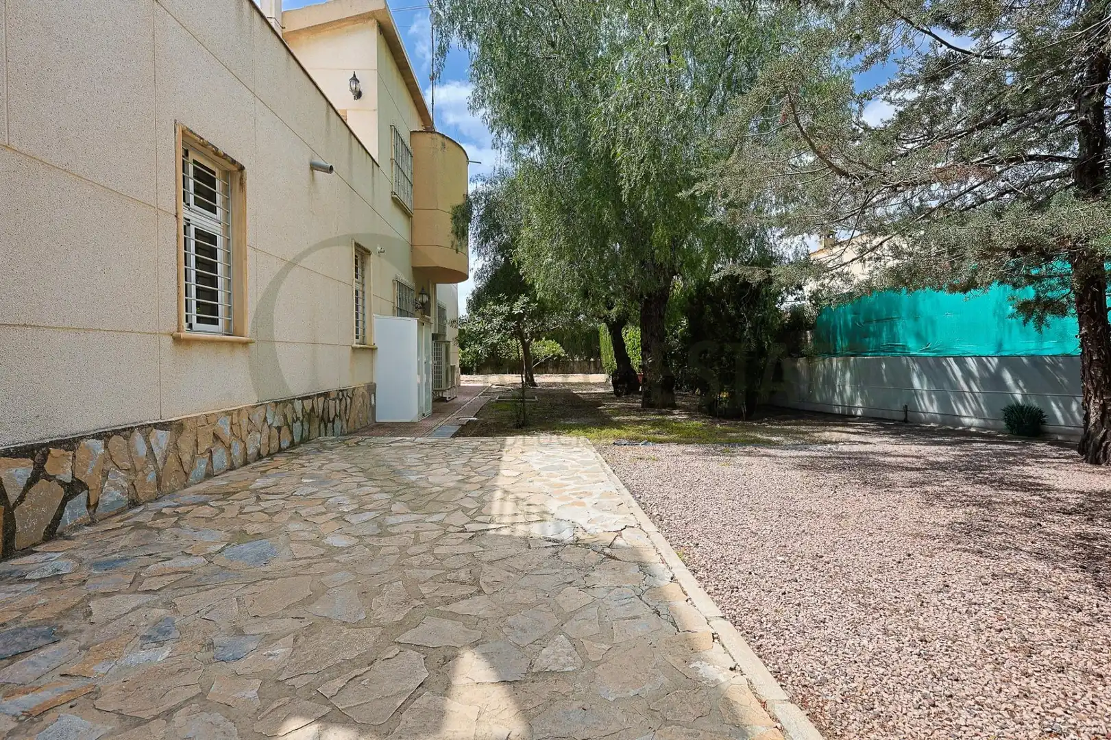 Vista exterior de Casa o xalet en venda en Alicante / Alacant amb Aire condicionat, Calefacció i Jardí privat