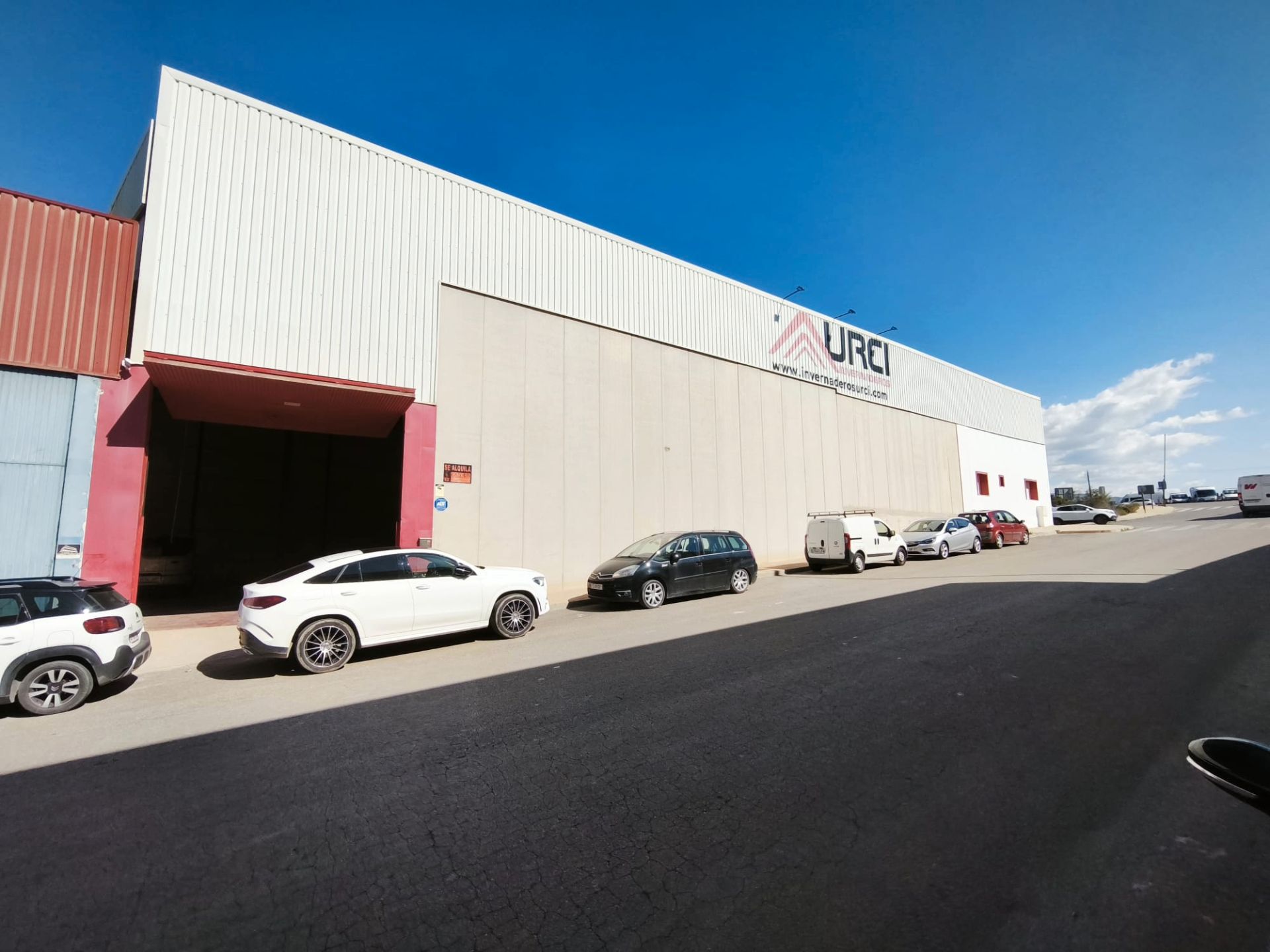 Industrial buildings to rent