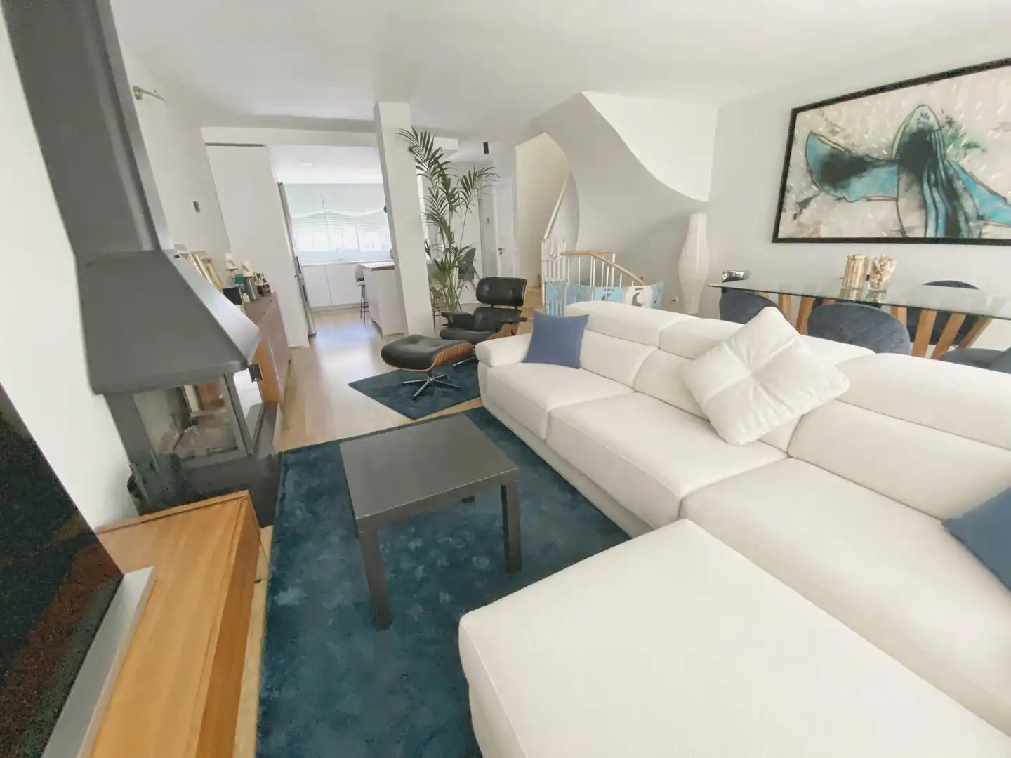 Wohnzimmer von Einfamilien-Reihenhaus zur Miete in Las Rozas de Madrid mit Klimaanlage, Heizung und Privatgarten