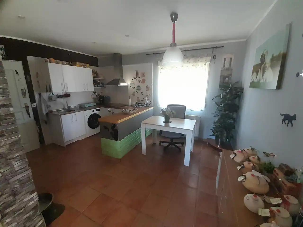 Cuina de Casa o xalet en venda en Marugán amb Calefacció i Jardí privat