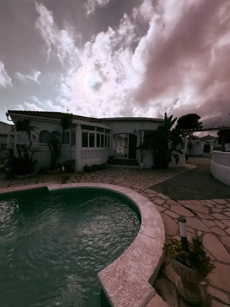 Villa con piscina in vendita a Miami Platja, imagen 2