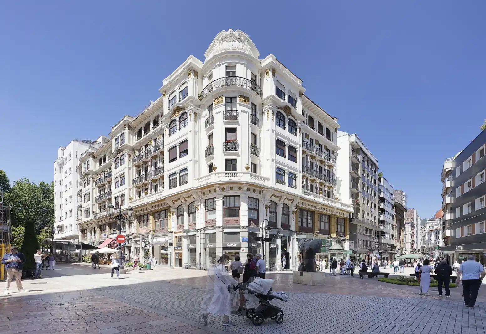 Vista exterior de Pis en venda en Oviedo  amb Calefacció i Terrassa