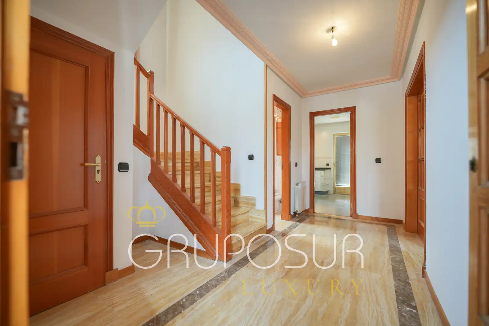 Casa adosada en venda en Laguna de Duero amb Calefacció, Jardí privat i Parquet