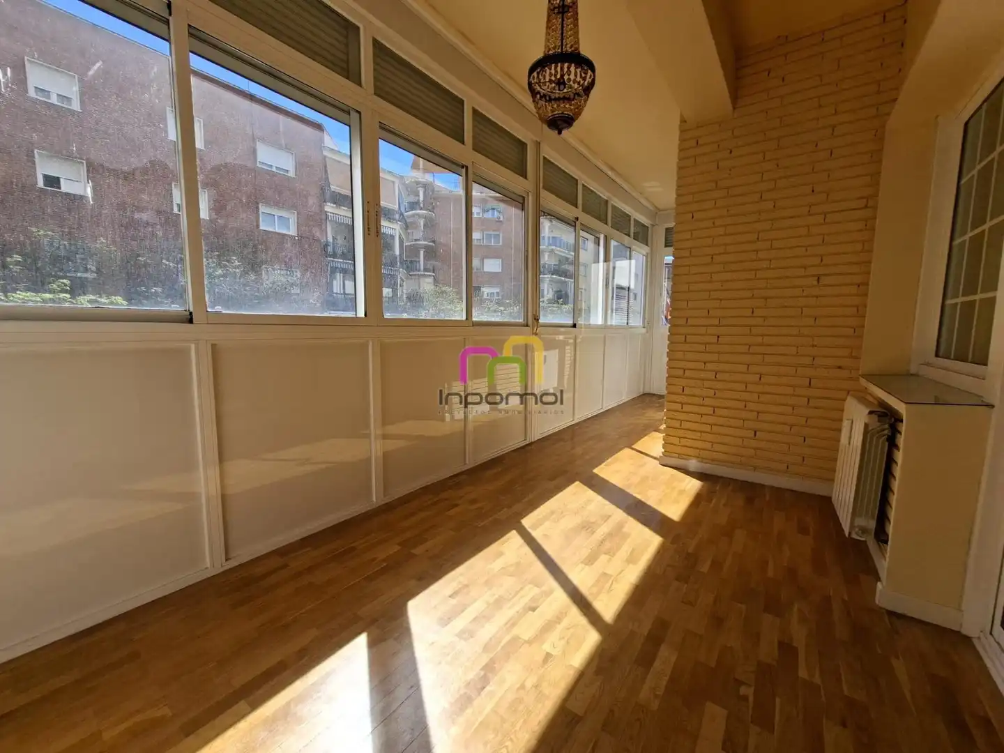 Vista exterior de Pis en venda en Badajoz amb Calefacció i Parquet