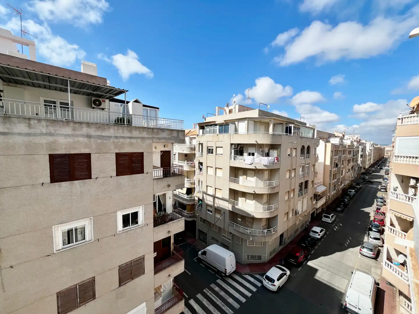 Vista exterior de Pis en venda en Torrevieja amb Aire condicionat, Terrassa i Traster