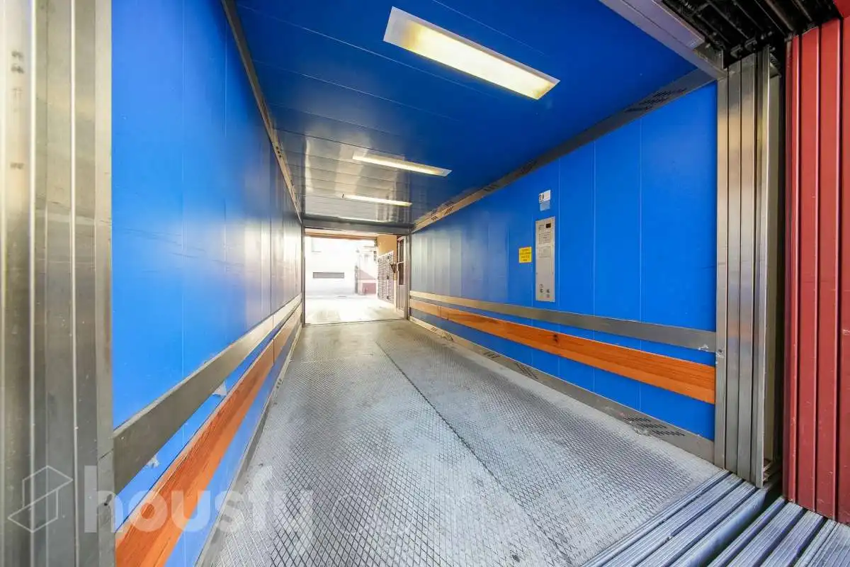 Study for sale in Madrid  with Air Conditioner, Storage room and Furnished