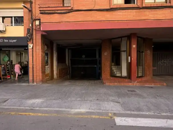 Aparcament de Garatge en venda en La Salut